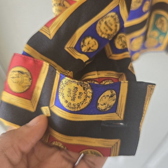 Talbots Vintage 100% Silk Blouse Sz 6 Roman Coins Francs Gold Buttons Boho Artsy - Picture 8 of 12